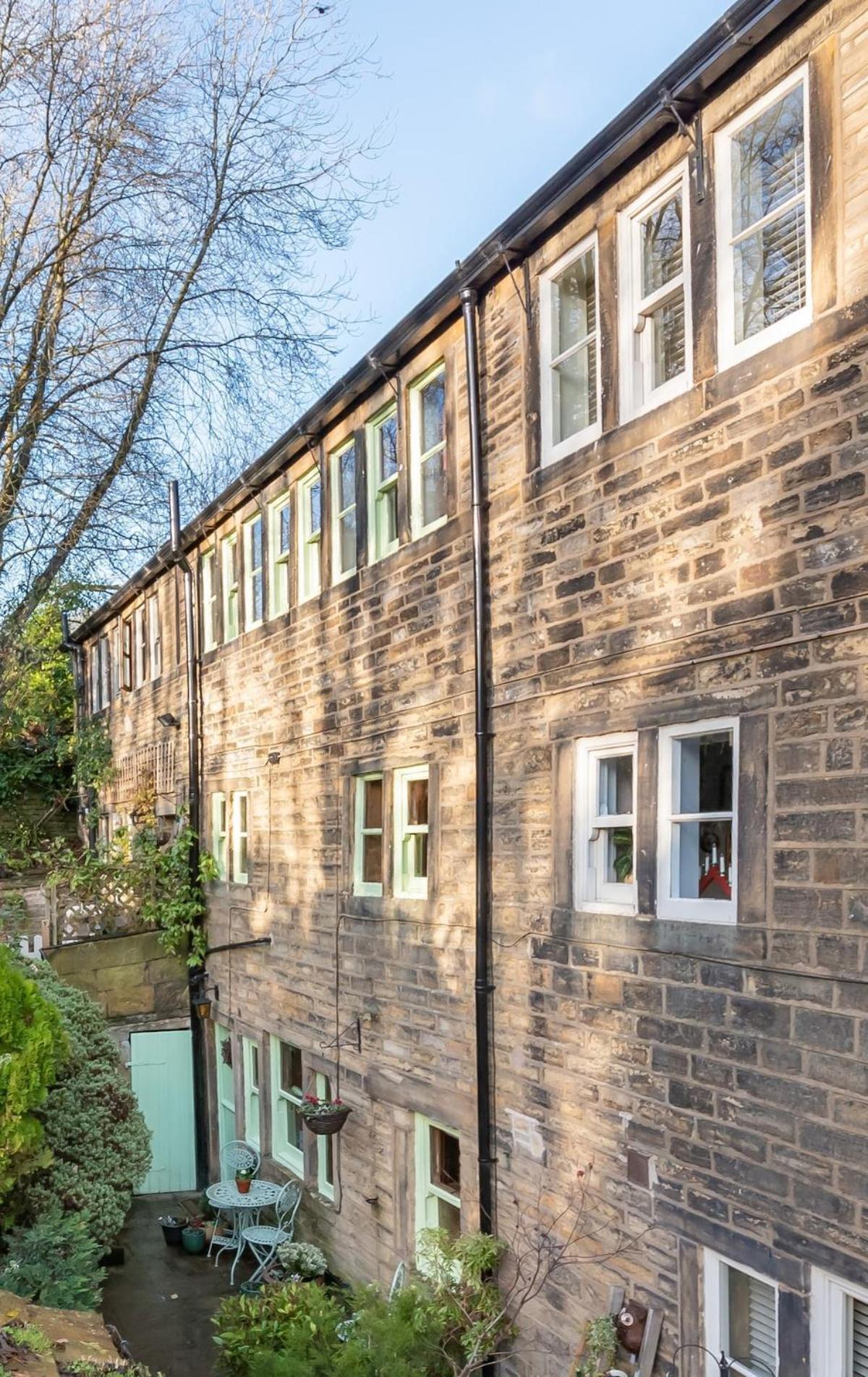 Pie - 10mins Easy Walk To * Holmfirth